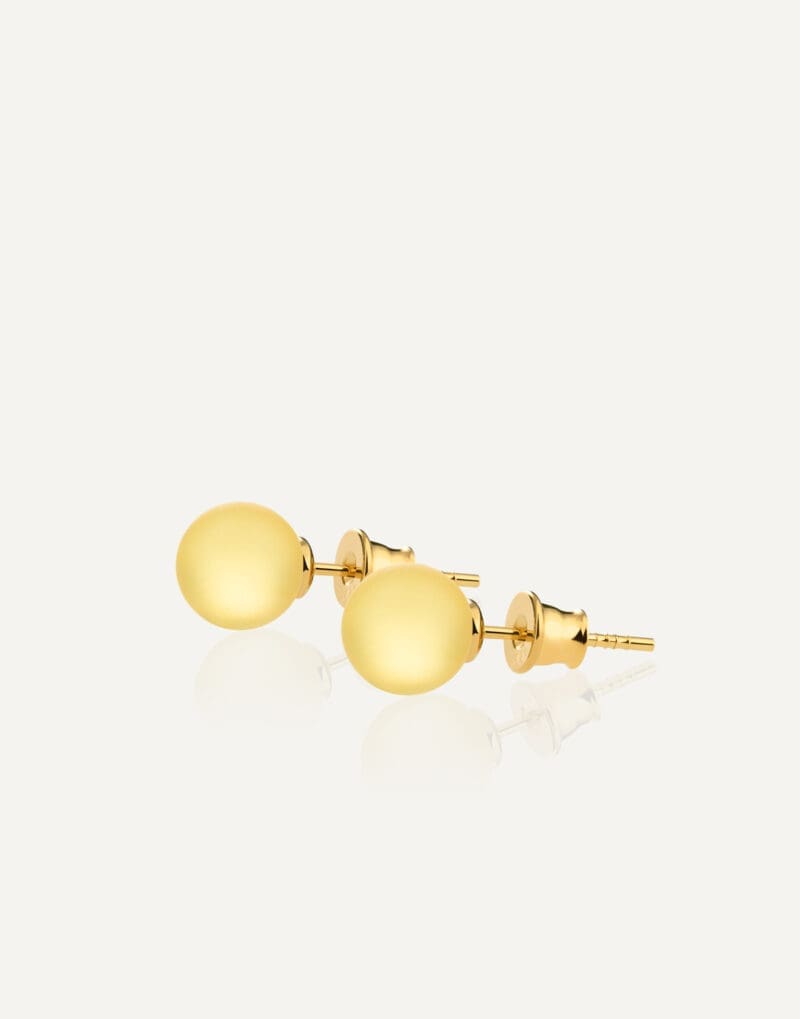 minimalistiniai paauksuoti auskarai su 8mm geltonu gintaru golden lemon 2