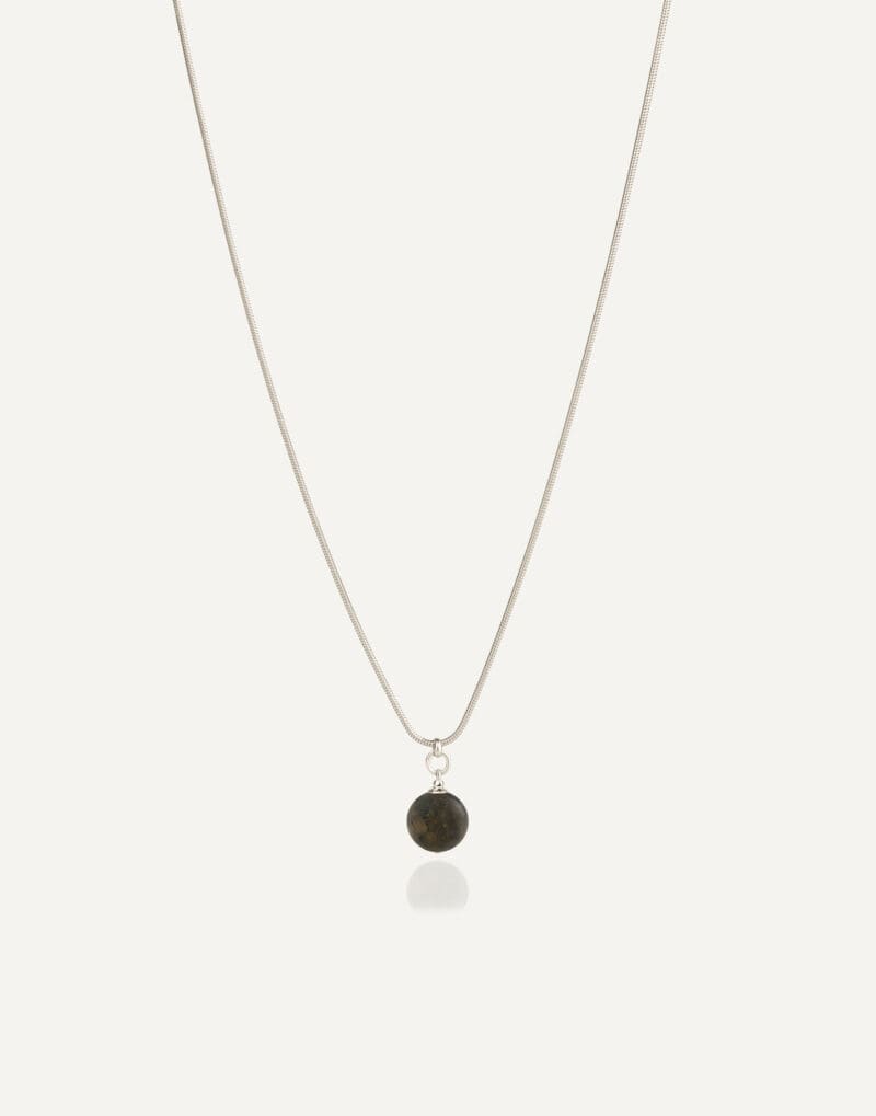 silver short necklace with 10mm black amber pendant nero