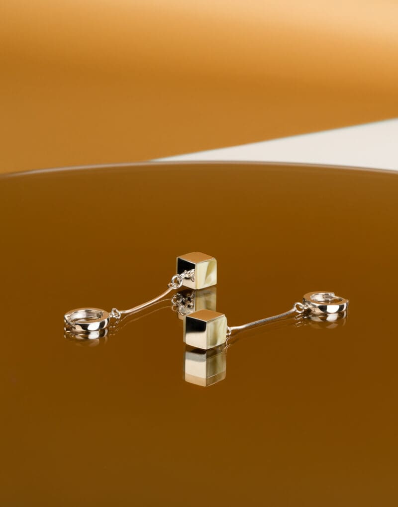 statement dangle earrings genuine baltic amber sterling silver cubico on mondri